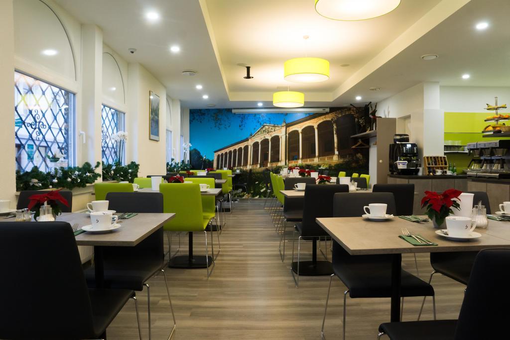 Hotel Loehr Баден-Баден Экстерьер фото